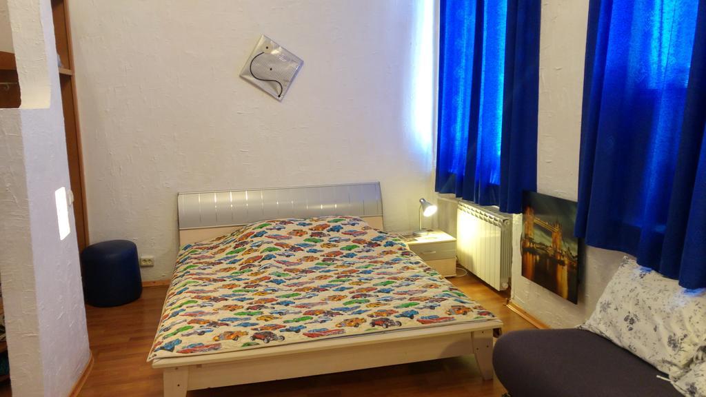 Apartment On Horodetskoho 4 كييف الغرفة الصورة